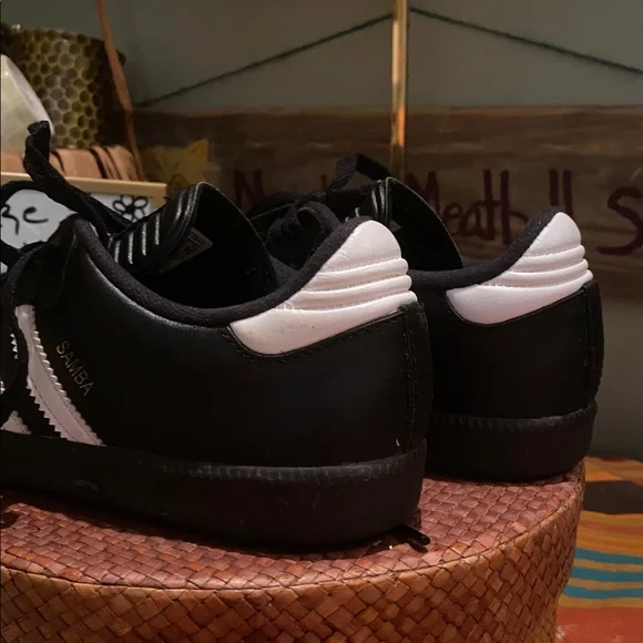 Adidas Samba Classic Leather Streetwear Sneakers Shoes Soccer  Size 3.5 - Picture 8 of 12